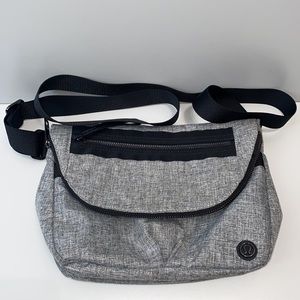 Lululemon Crossbody Festival Bag in Heathered Black/Gray II